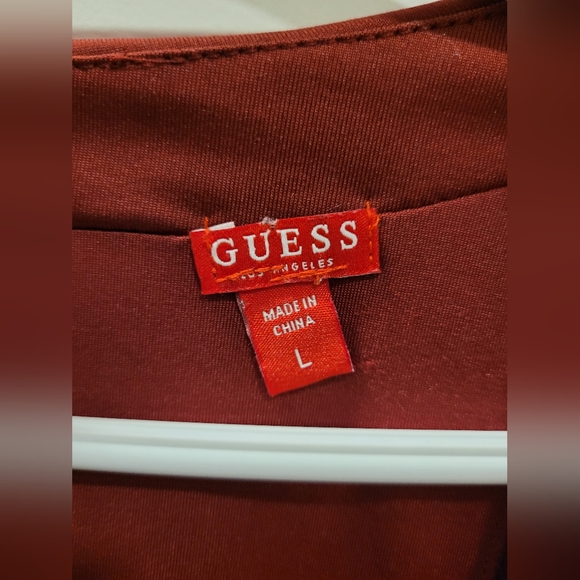 Guess lace dress in Red Large - Picture 2 of 4